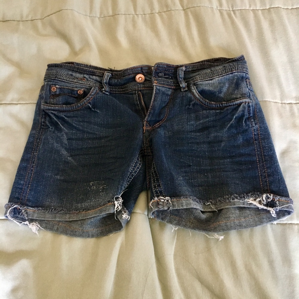 Cut off jean shorts